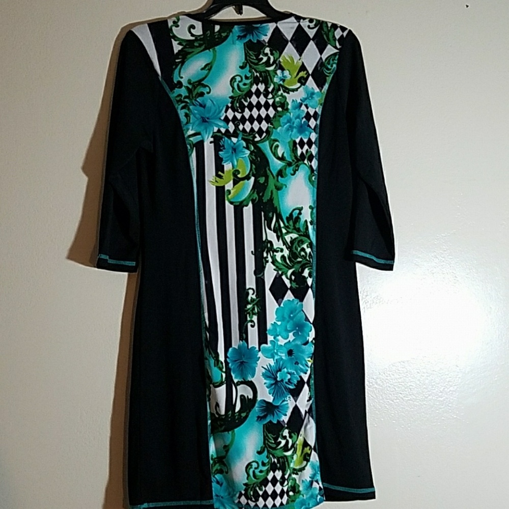Dress - Picture 2 of 2